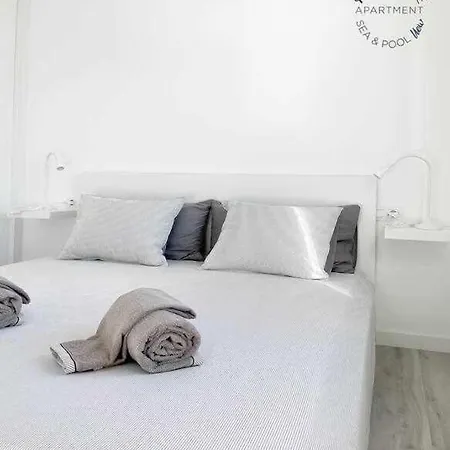 아파트 San Valentin Pakky House